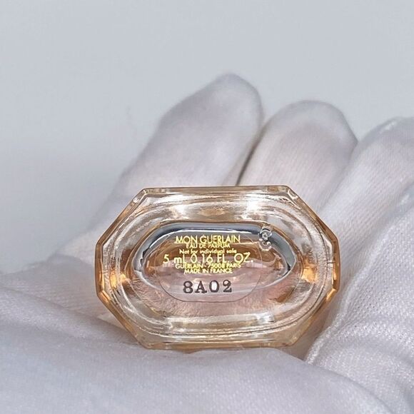 Guerlain Mon Guerlain eau de parfum and brooch set - Picture 5 of 9